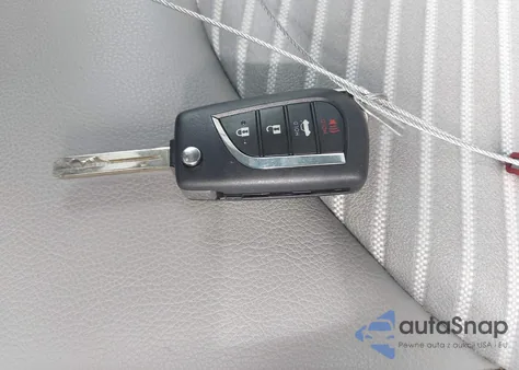 2024 Toyota Camry Se z USA, uszkodzony, nr VIN 4T1G11AK4RU207381